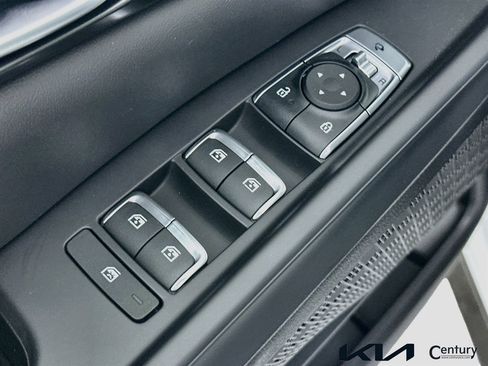 New 2026 Kia Carnival SX Prestige FWD image 17