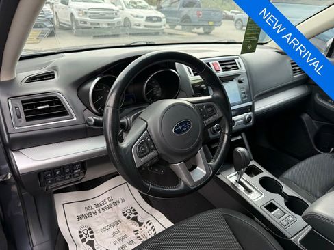 Used 2016 Subaru Outback 2.5i Premium AWD/4WD image 10