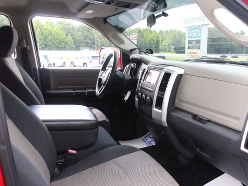 Used 2012 RAM 2500 SLT AWD/4WD image 32