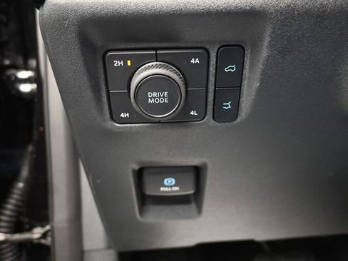 Used 2025 Ford Expedition Max Platinum AWD/4WD image 21