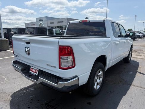 Used 2022 RAM 1500 Big Horn AWD/4WD image 3