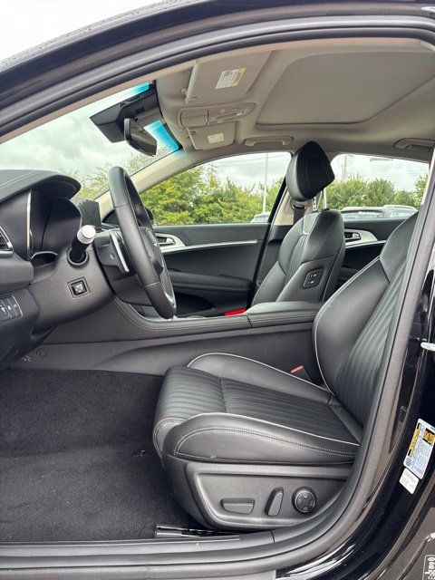 Used 2026 Genesis G70 2.5T Prestige AWD/4WD image 8