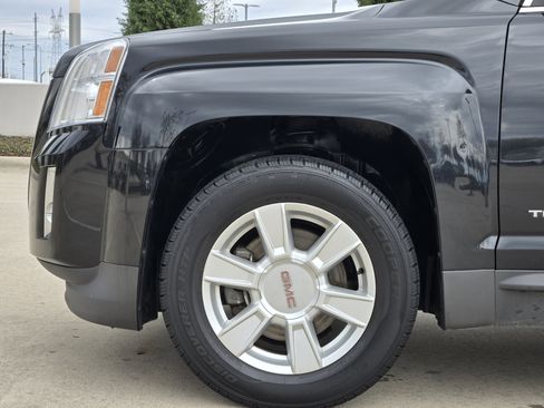 Used 2012 GMC Terrain SLE w/ LPO, Chrome Package image 11