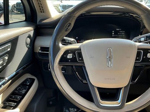 Used 2020 Lincoln Corsair Reserve w/ Equipment Group 202A AWD/4WD image 11