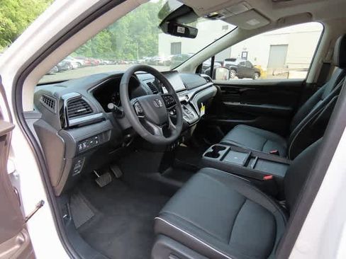 New 2026 Honda Odyssey Elite image 2