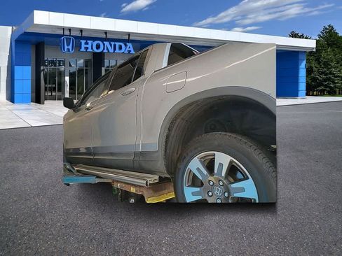 Used 2017 Honda Ridgeline RTL image 1