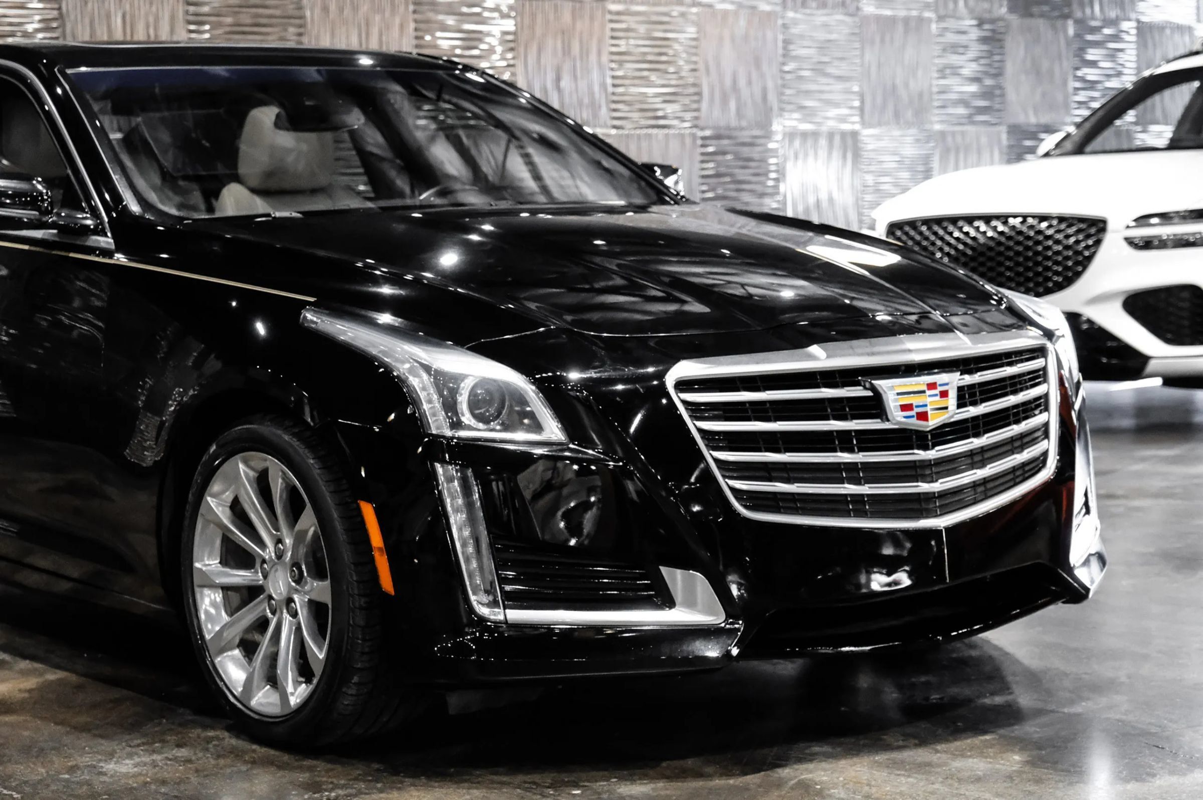 Used 2019 Cadillac CTS Luxury RWD image 7