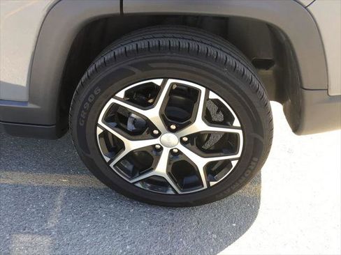 Certified 2024 Jeep Compass Limited image 10