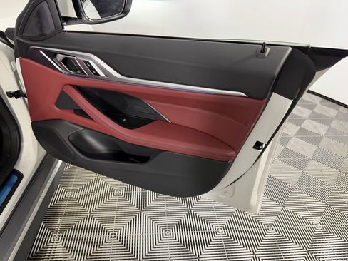 Used 2025 BMW i4 eDrive40 image 37