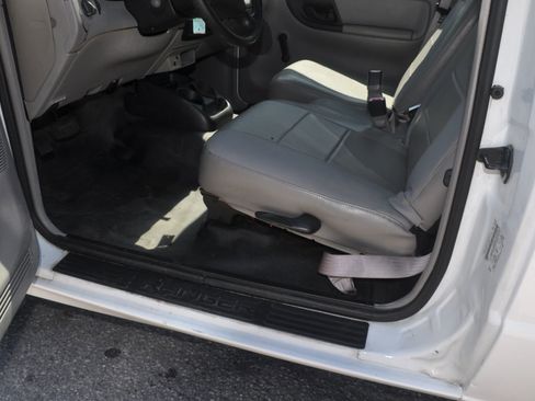 Used 2000 Ford Ranger 2WD Regular Cab image 26