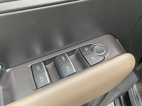Used 2023 GMC Canyon Denali AWD/4WD image 24