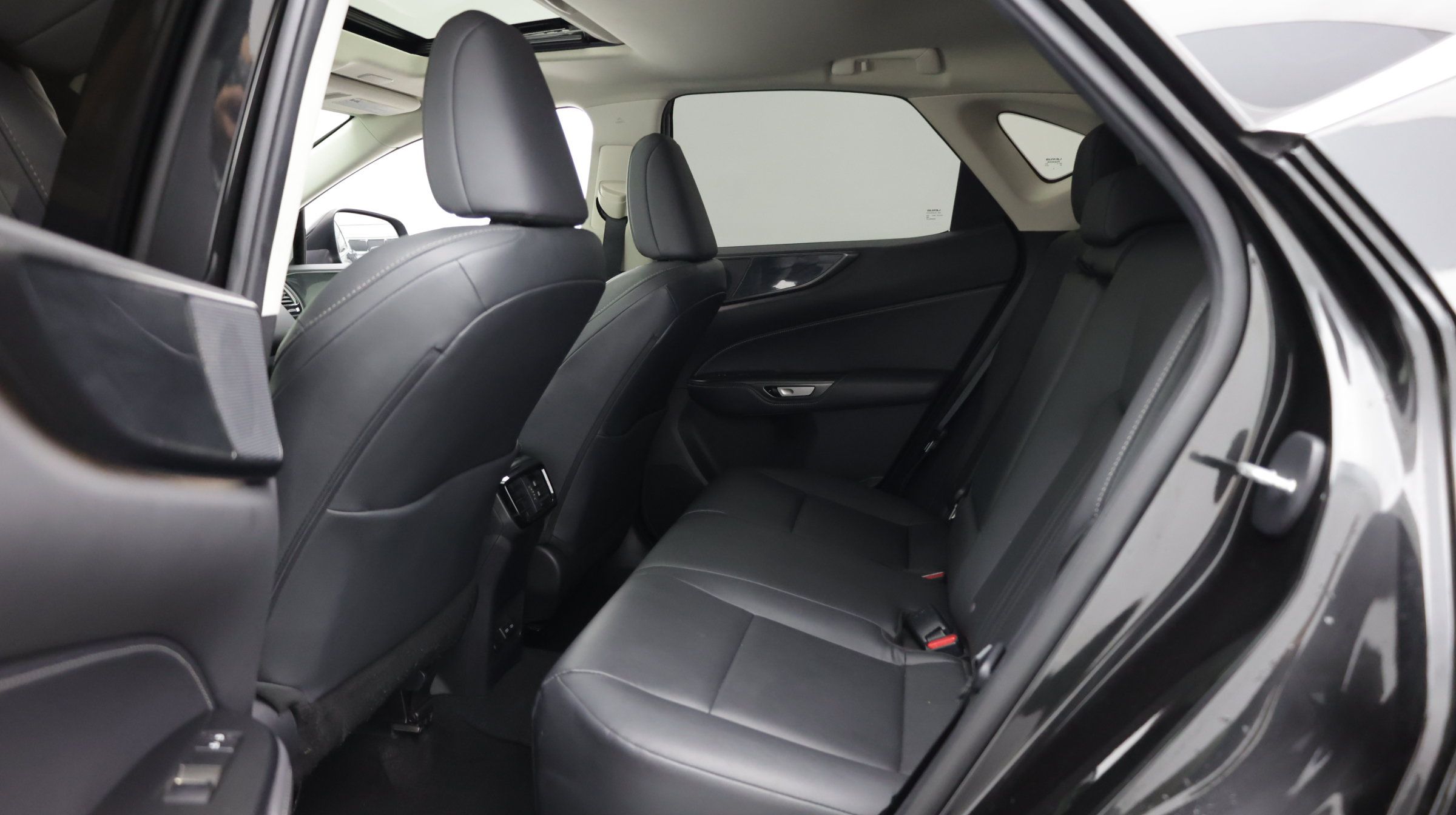 Used 2025 Lexus NX 250 FWD w/ Towing Package (2000 Lbs) image 31