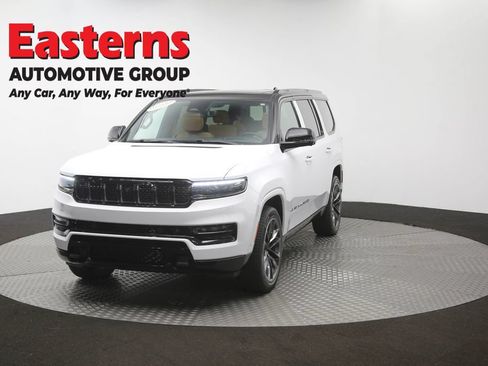 Used 2025 Jeep Grand Wagoneer Series III w/ Rear Seat Video Group 1 AWD/4WD image 59