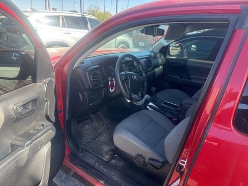 Used 2022 Toyota Tacoma SR image 4