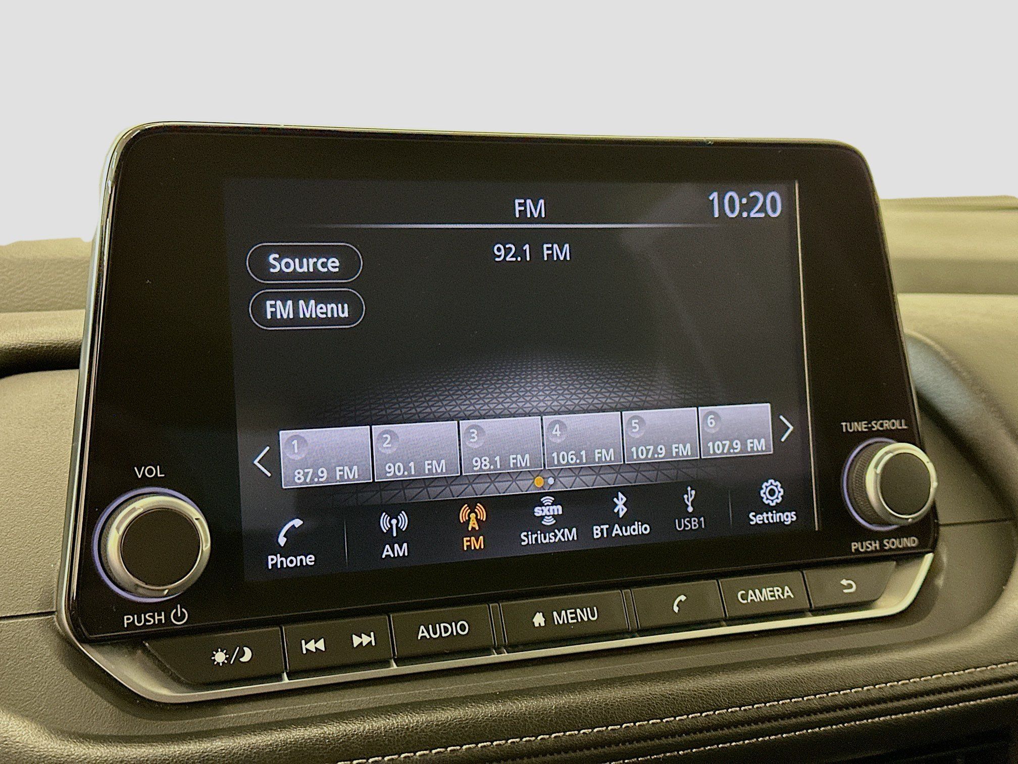 Used 2025 Nissan Rogue SV AWD/4WD image 21