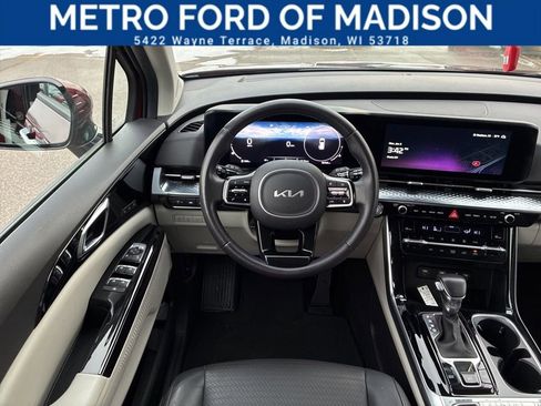 Used 2024 Kia Carnival SX Prestige image 13