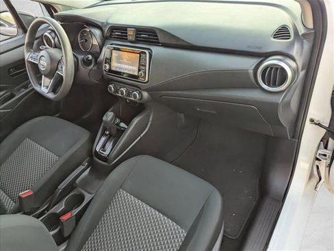 Used 2021 Nissan Versa S FWD image 20