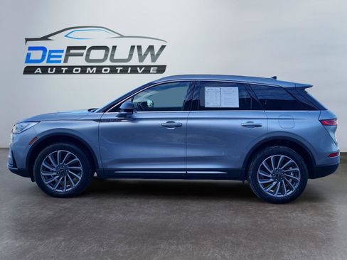 Used 2024 Lincoln Corsair Reserve w/ Towing Package image 6