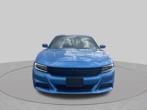 Used 2019 Dodge Charger SXT RWD image 8