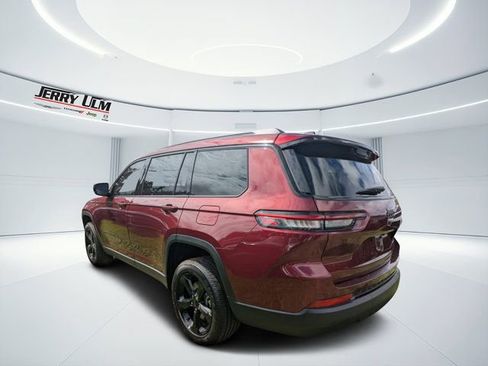 New 2025 Jeep Grand Cherokee L Altitude image 5