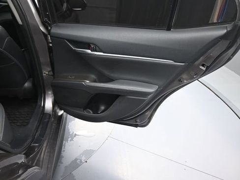 Used 2022 Toyota Camry XSE image 30