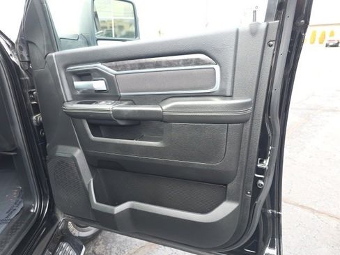 Used 2024 RAM 2500 Big Horn w/ Night Edition image 39