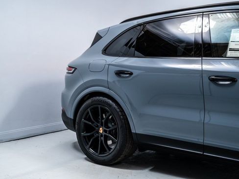 New 2026 Porsche Cayenne S AWD/4WD image 11