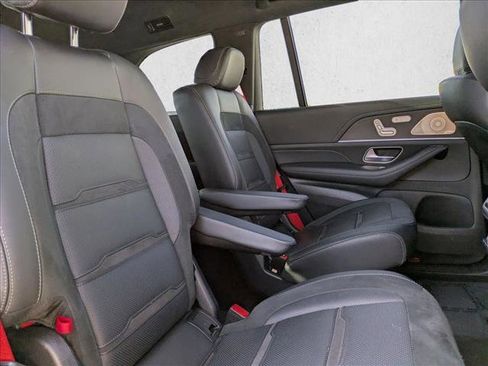 Certified 2022 Mercedes-Benz GLS 63 AMG 4MATIC image 24