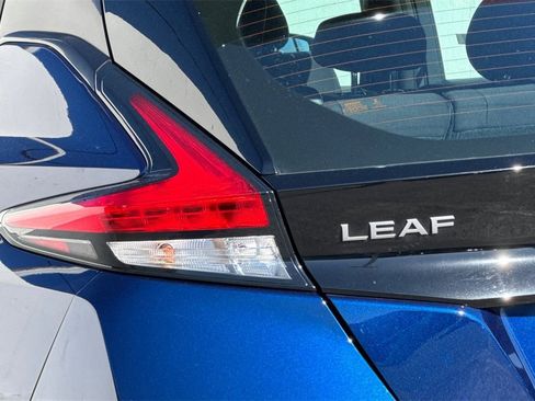 Used 2023 Nissan Leaf S image 26