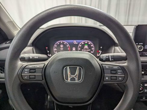 Used 2023 Honda Accord EX image 22