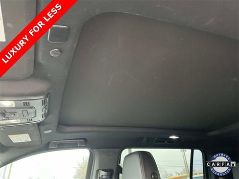 Used 2021 GMC Yukon XL Denali w/ Advanced Technology Package image 31