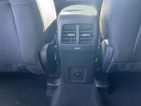 Used 2023 Ford Escape Active image 28
