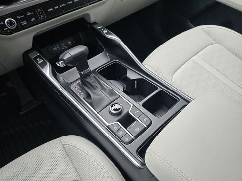 Used 2025 Kia Sorento S w/ Panoramic Sunroof Package FWD image 16