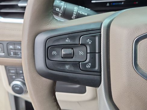 Used 2022 GMC Yukon Denali AWD/4WD image 18