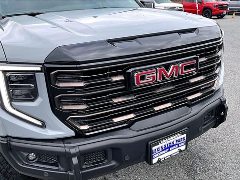 Used 2024 GMC Sierra 1500 AT4X w/ AT4X AEV Edition image 5