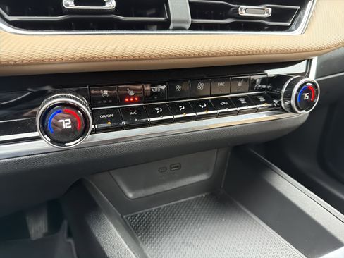 Certified 2026 Chevrolet Equinox ACTIV w/ Convenience Package III image 22