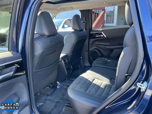 Used 2023 Mitsubishi Outlander SE image 26