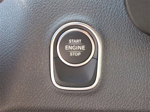 Used 2025 Mercedes-Benz Sprinter 2500 image 21