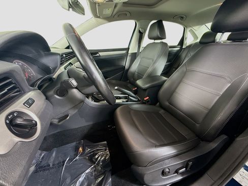 Used 2020 Volkswagen Passat 2.0T SE w/ Sunroof Package image 22