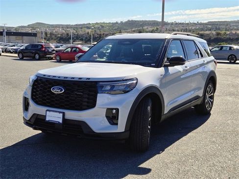 New 2026 Ford Explorer ST-Line image 10