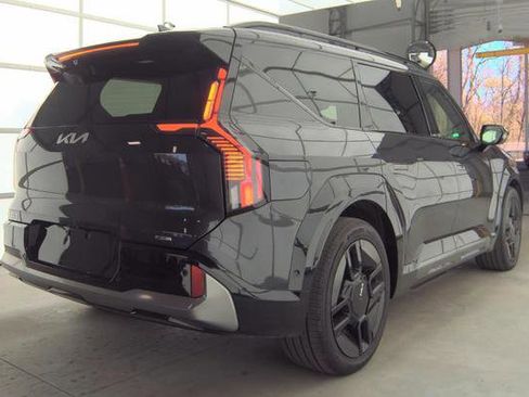 Used 2024 Kia EV9 GT-Line image 3
