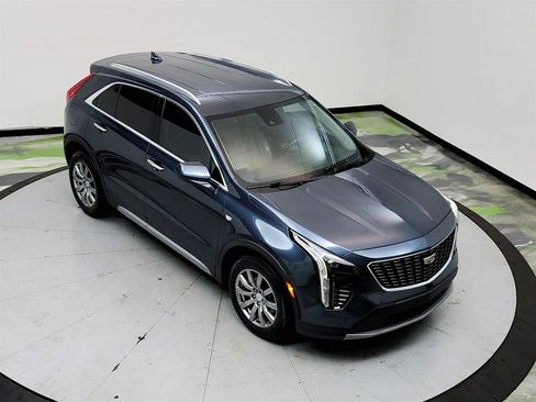 Used 2019 Cadillac XT4 Premium Luxury w/ Cold Weather Package FWD image 34