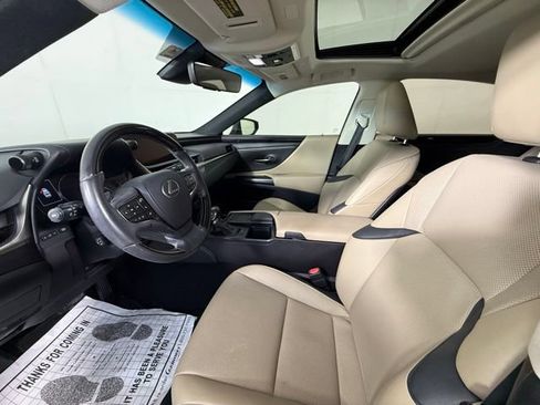 Used 2019 Lexus ES 350 w/ Premium Package FWD image 5