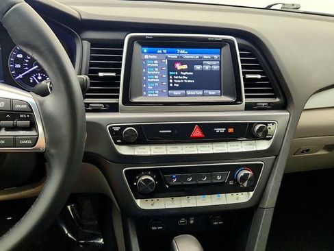 Used 2018 Hyundai Sonata SEL FWD image 17