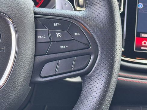 Used 2025 Dodge Durango GT AWD/4WD image 23
