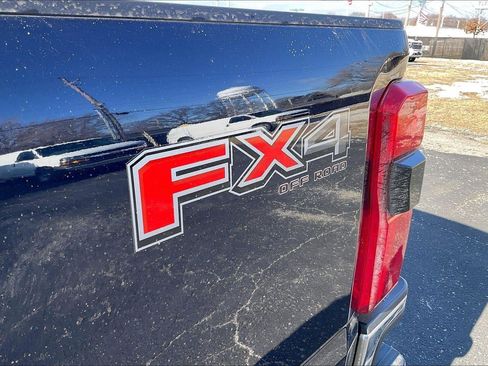 Used 2023 Ford F250 Lariat w/ Lariat Ultimate Package image 8