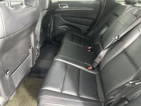 Certified 2022 Jeep Grand Cherokee Limited AWD/4WD image 17