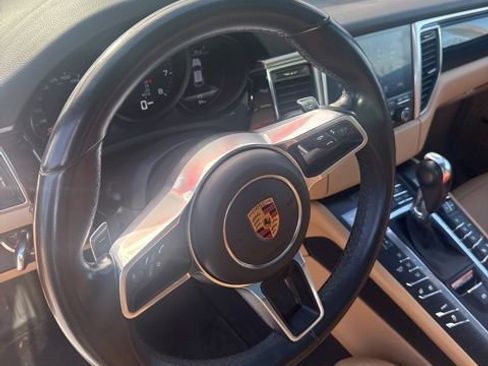 Used 2018 Porsche Macan image 2