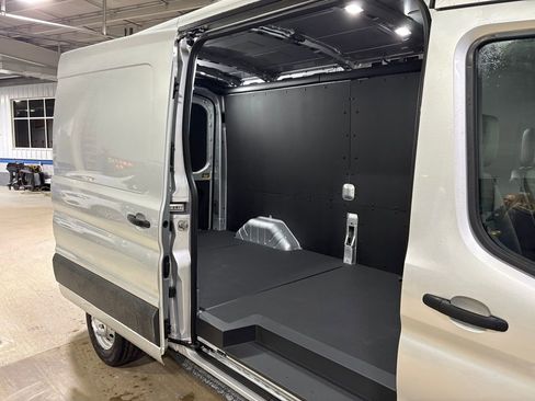 New 2026 Ford Transit 250 148 Medium Roof Extended AWD image 28
