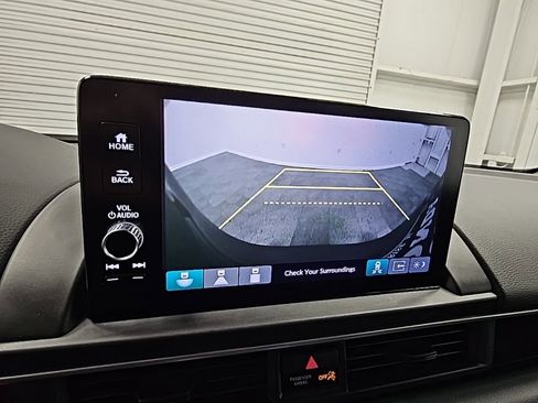 Used 2025 Honda Pilot EX-L image 19